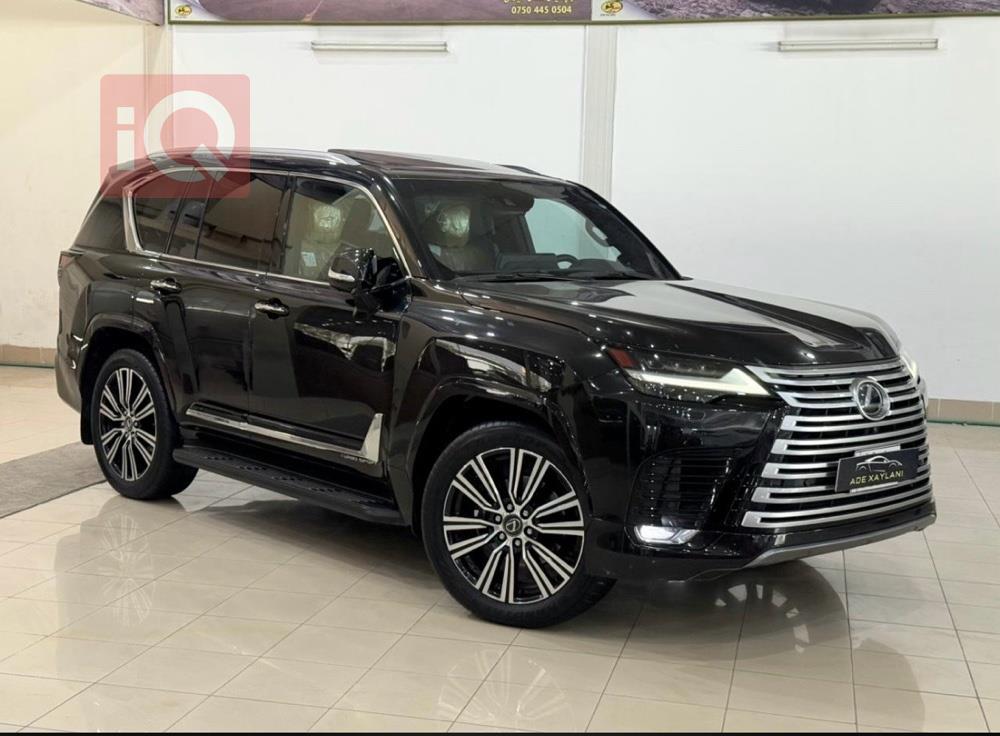 Lexus LX